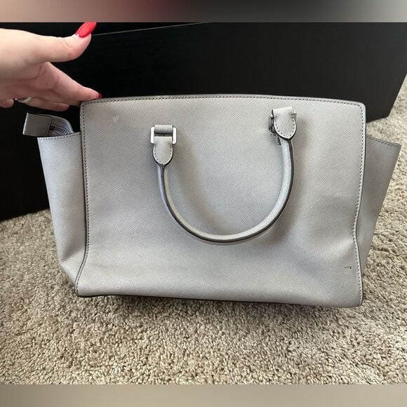 Michael Kors purse - Picture 2 of 4